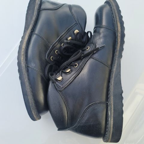 Jim Green African Ranger in Black Full Grain