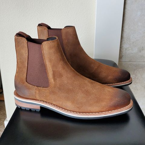 HELM The Finn in Sienna Rusan Waxed Suede