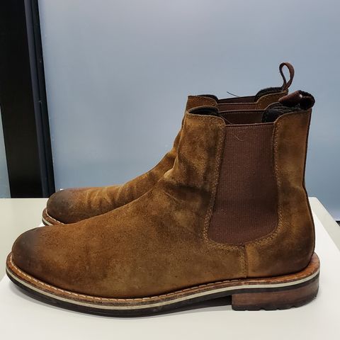 HELM The Finn in Sienna Rusan Waxed Suede
