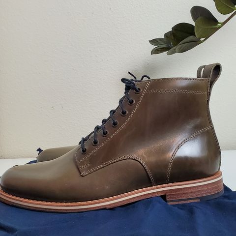 HELM The Zind in Krumenauer Olive