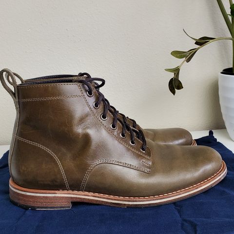 HELM The Zind in Krumenauer Olive