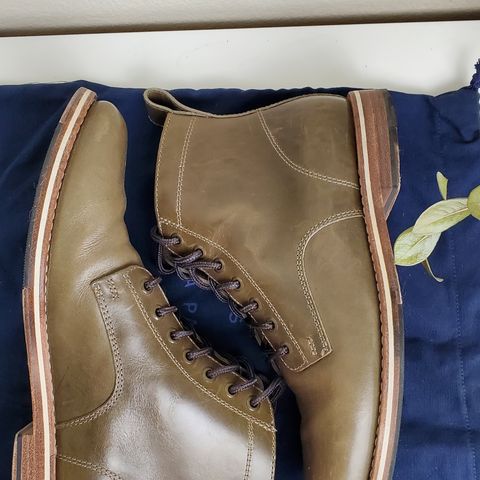 HELM The Zind in Krumenauer Olive