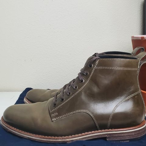 View photo of HELM Boots The Zind in Krumenauer Olive