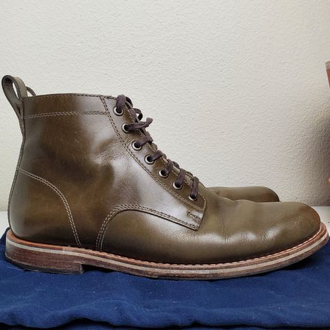 View photo of HELM Boots The Zind in Krumenauer Olive