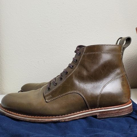 View photo of HELM Boots The Zind in Krumenauer Olive