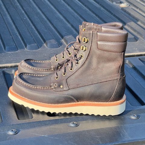 Grant Stone Field Boot in C.F. Stead Earth Waxy Commander Suede