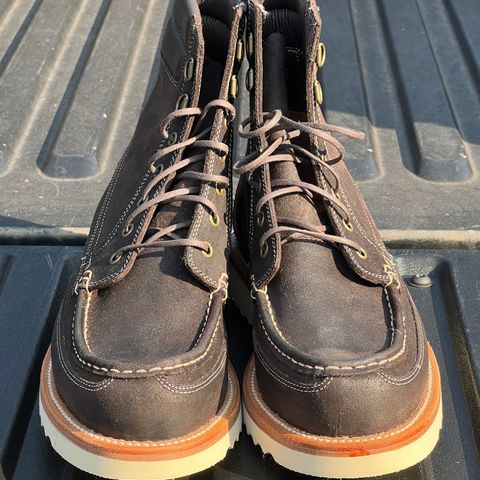 Grant Stone Field Boot in C.F. Stead Earth Waxy Commander Suede