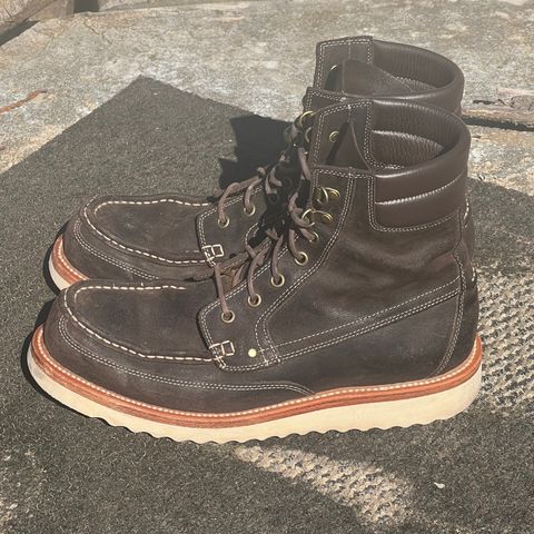 Grant Stone Field Boot in C.F. Stead Earth Waxy Commander Suede