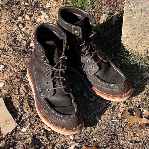 Grant Stone Field Boot in C.F. Stead Earth Waxy Commander Suede