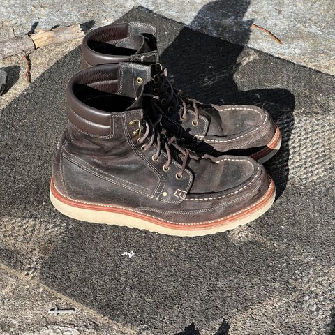Grant Stone Field Boot in C.F. Stead Earth Waxy Commander Suede
