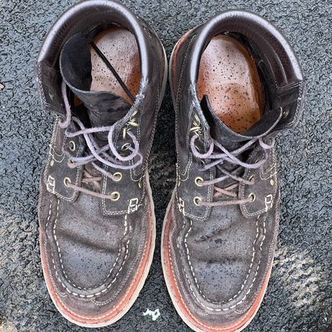 Grant Stone Field Boot in C.F. Stead Earth Waxy Commander Suede