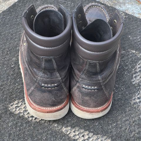 Grant Stone Field Boot in C.F. Stead Earth Waxy Commander Suede