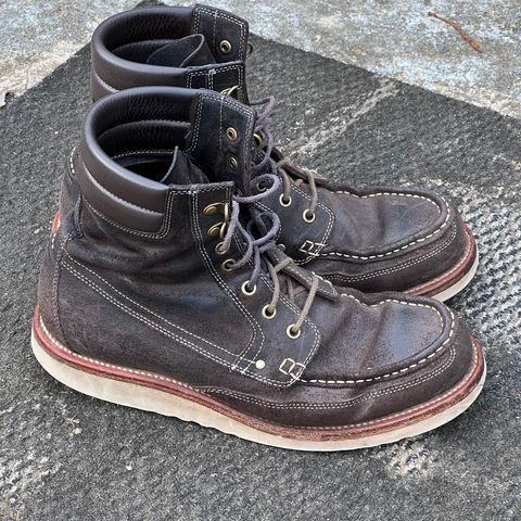 Grant Stone Field Boot in C.F. Stead Earth Waxy Commander Suede