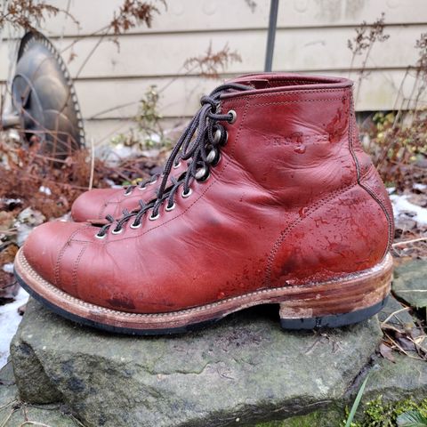 Unmarked Archie Boots in La Señora Red Horse Glazed Pull-up
