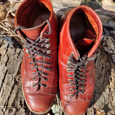 Unmarked Archie Boots in La Señora Red Horse Glazed Pull-up
