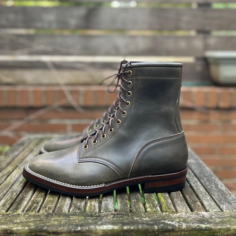Onderhoud SVC02 Packer Boot in Maryam Waxed Salvia Horsebutt