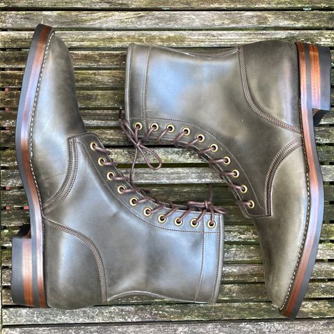 Onderhoud SVC02 Packer Boot in Maryam Waxed Salvia Horsebutt