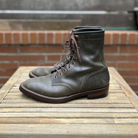 Onderhoud SVC02 Packer Boot in Maryam Waxed Salvia Horsebutt