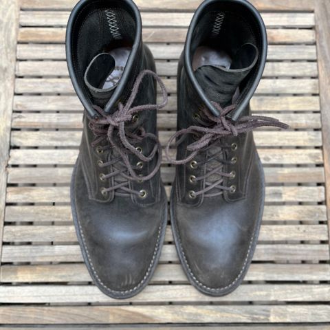 Onderhoud SVC02 Packer Boot in Maryam Waxed Salvia Horsebutt