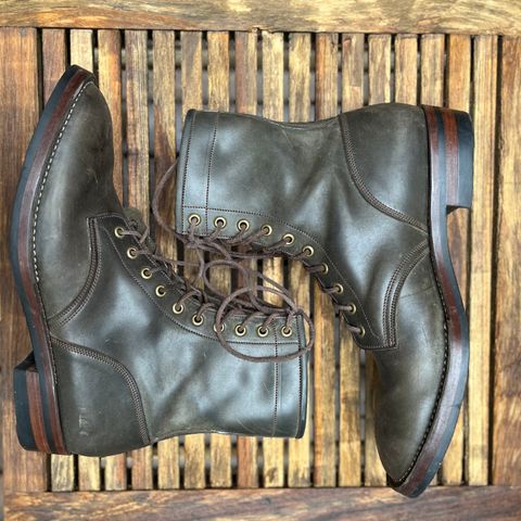 Onderhoud SVC02 Packer Boot in Maryam Waxed Salvia Horsebutt