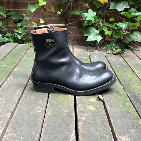 View photo of Addict Boots AB-RDT01 Casper in Black Steerhide