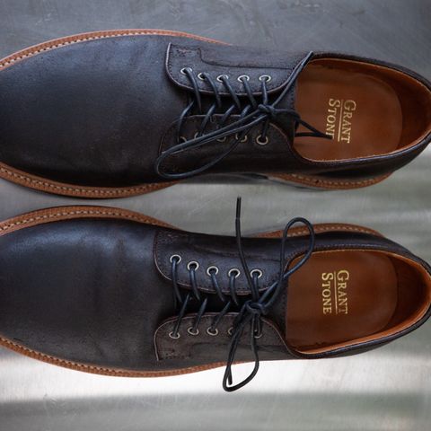 Grant Stone Plain Toe Blucher in C.F. Stead Earth Waxy Commander Suede