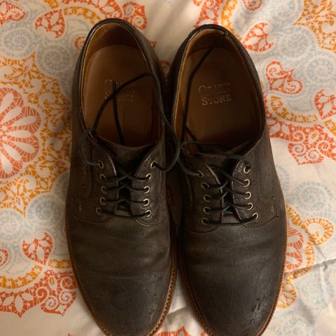 Grant Stone Plain Toe Blucher in C.F. Stead Earth Waxy Commander Suede