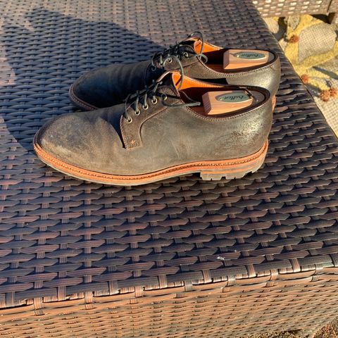 Grant Stone Plain Toe Blucher in C.F. Stead Earth Waxy Commander Suede