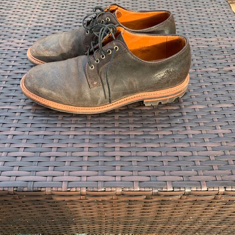 Grant Stone Plain Toe Blucher in C.F. Stead Earth Waxy Commander Suede