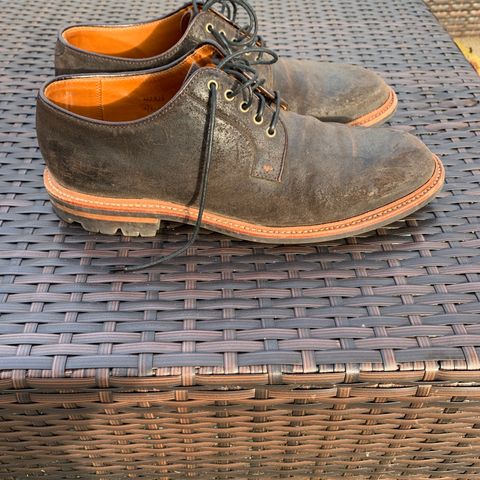 Grant Stone Plain Toe Blucher in C.F. Stead Earth Waxy Commander Suede