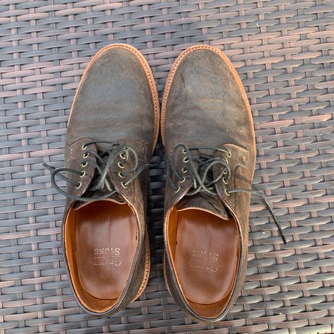 Grant Stone Plain Toe Blucher in C.F. Stead Earth Waxy Commander Suede