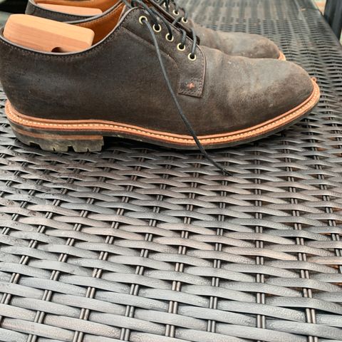 Grant Stone Plain Toe Blucher in C.F. Stead Earth Waxy Commander Suede