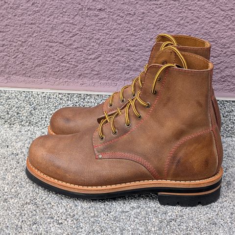 Urban Shepherd Scout in Waxed Portugese Calfskin