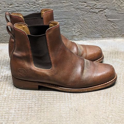 Urban Shepherd Unknown Model in Waxed Portugese Calfskin