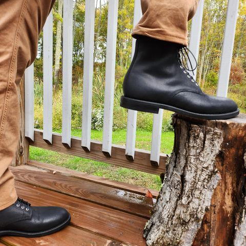 Grant Stone Edward Boot in C.F. Stead Black Waxy Commander Suede