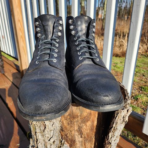 Grant Stone Edward Boot in C.F. Stead Black Waxy Commander Suede
