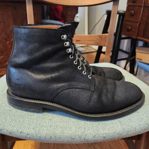 Grant Stone Edward Boot in C.F. Stead Black Waxy Commander Suede