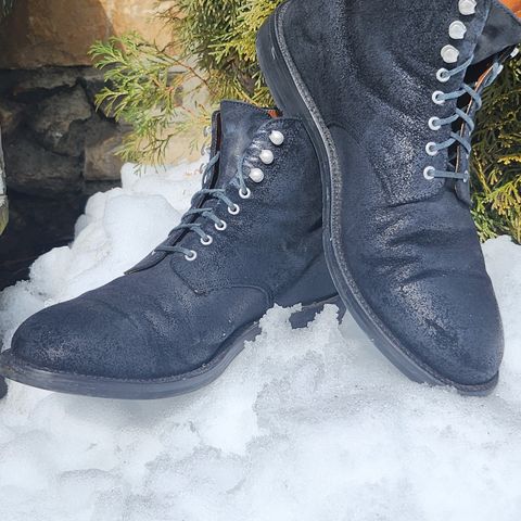 Grant Stone Edward Boot in C.F. Stead Black Waxy Commander Suede