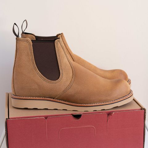 Red Wing Classic Chelsea in S.B. Foot Hawthorne Muleskinner