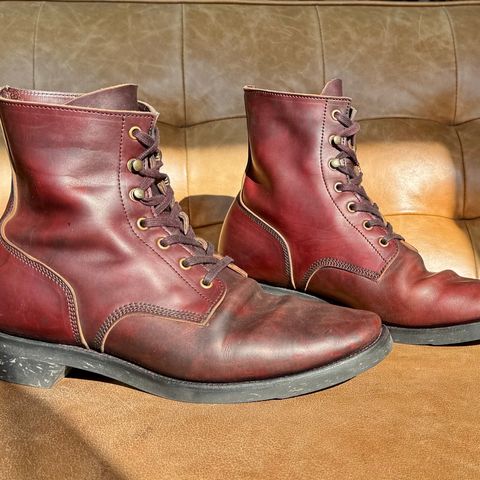 View photo of Crux Deluxe Boondockers in Guidi House Cab