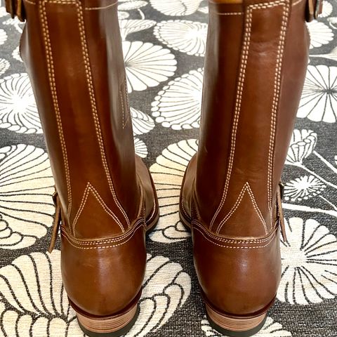 View photo of Clinch Engineer Boots 11-Inch Height in Natural Horsebutt