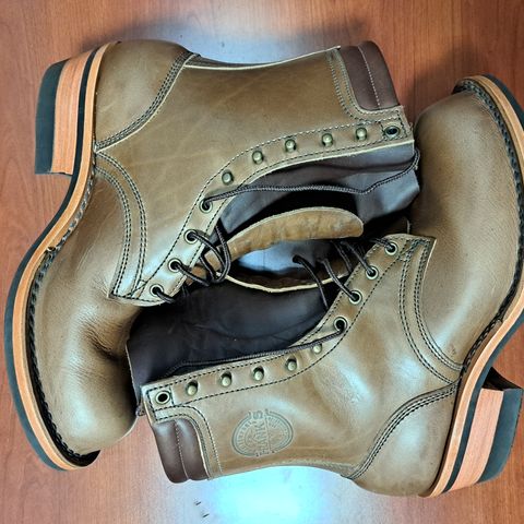 View photo of Frank's Boots Wilshire in Seidel Sesame Double Shot