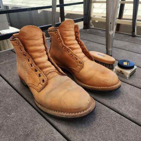 View photo of Wesco Johannes in Horween Natural Essex