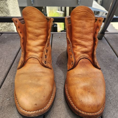 View photo of Wesco Johannes in Horween Natural Essex