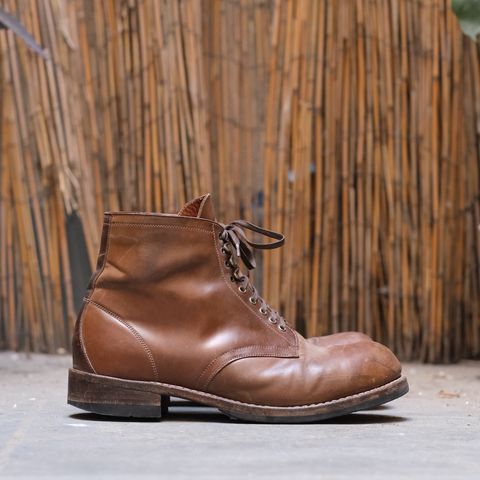 View photo of Julian Boots Madison in Horween Bourbon Shell Cordovan