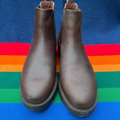 Patina Welted Chelsea Boot in Canyon Full Grain