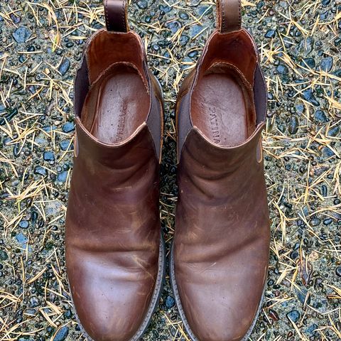 Patina Welted Chelsea Boot in Canyon Full Grain