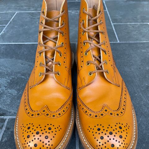 Tricker's Stow Country Boot in Acorn Antique