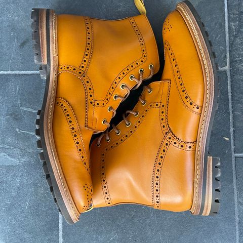 Tricker's Stow Country Boot in Acorn Antique