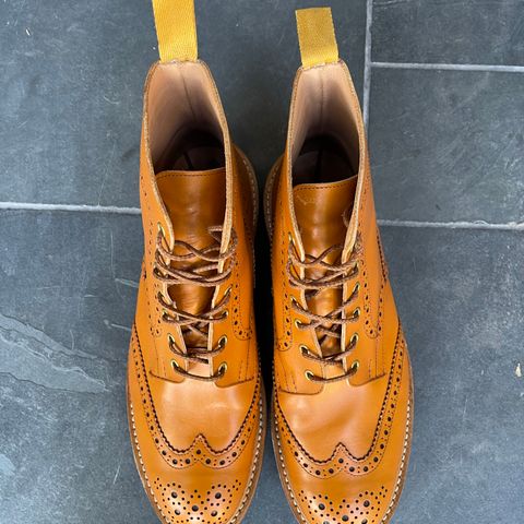 Tricker's Stow Country Boot in Acorn Antique